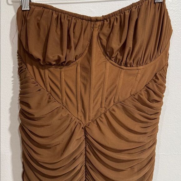 PrettyLittle Thing Chocolate Corset
Detail Mesh Ruched Bandeau
Jumpsuit NWT - Picture 3 of 7